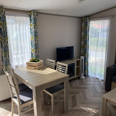 4 Persoons Chalet Hz 21 Lauwersoog Kültér fotó
