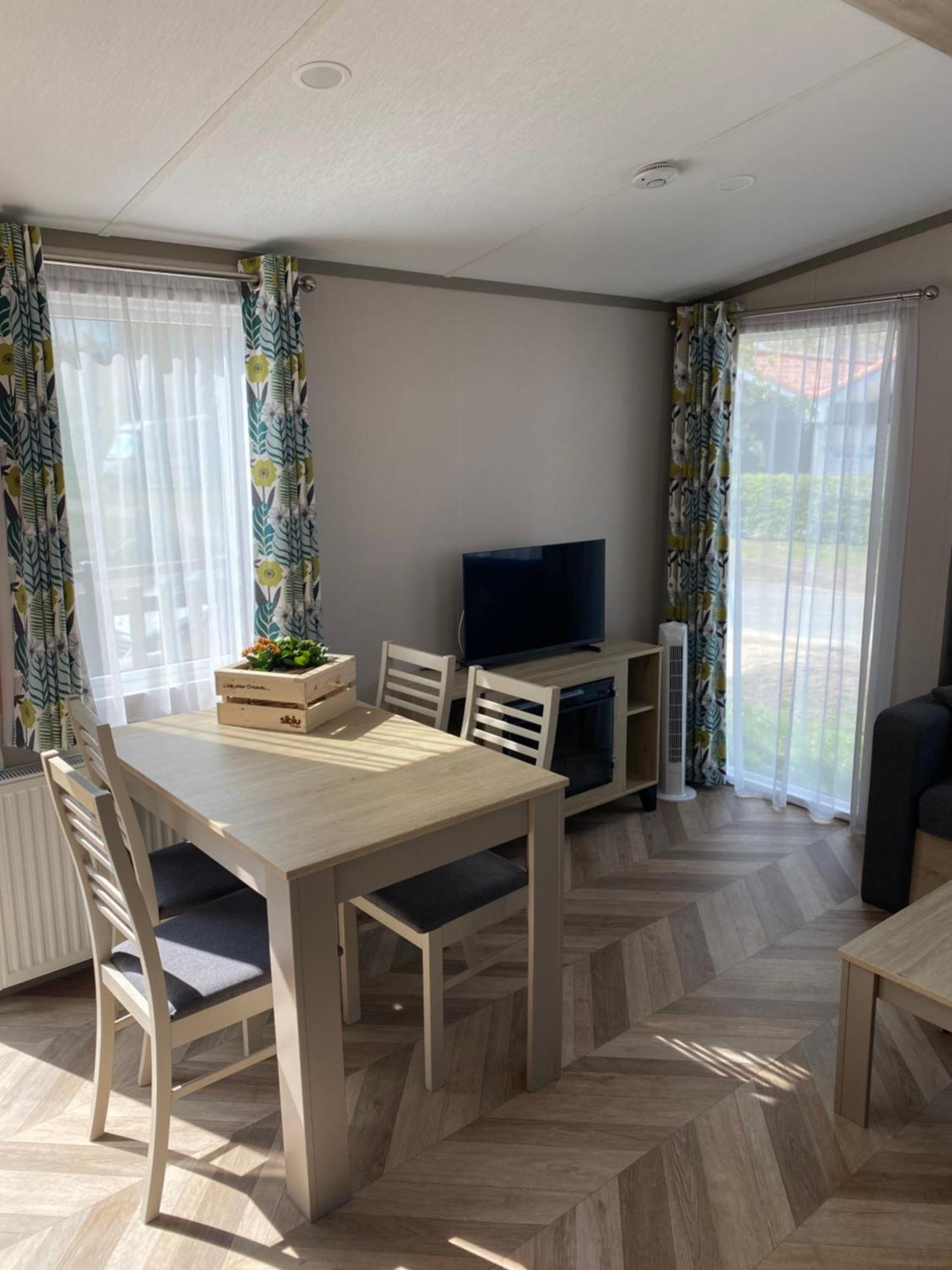 4 Persoons Chalet Hz 21 Lauwersoog Kültér fotó